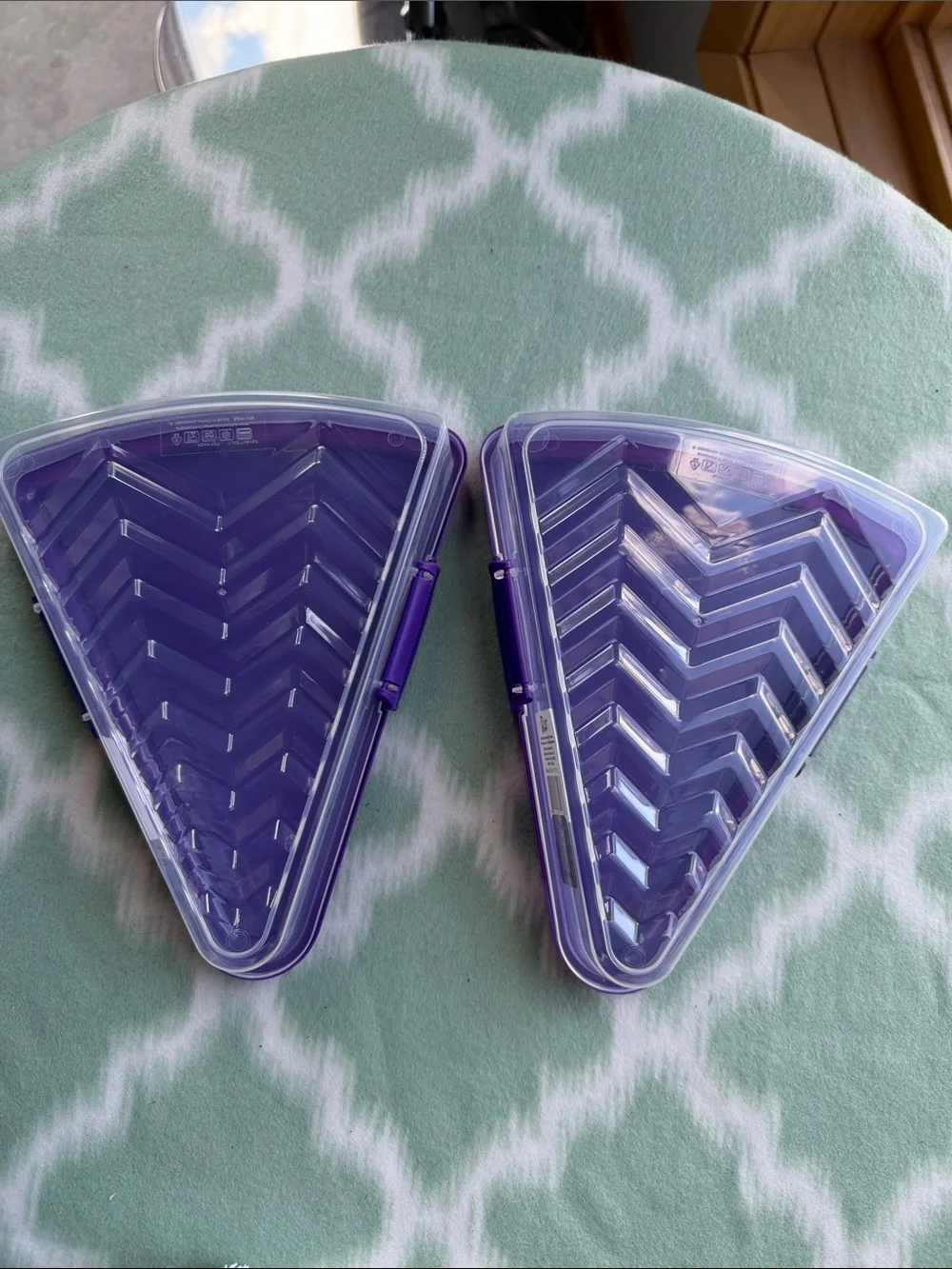 NWT 2 NFL licensed Minnesota Vikings Purple Pizza slice or Pie Snack Containers